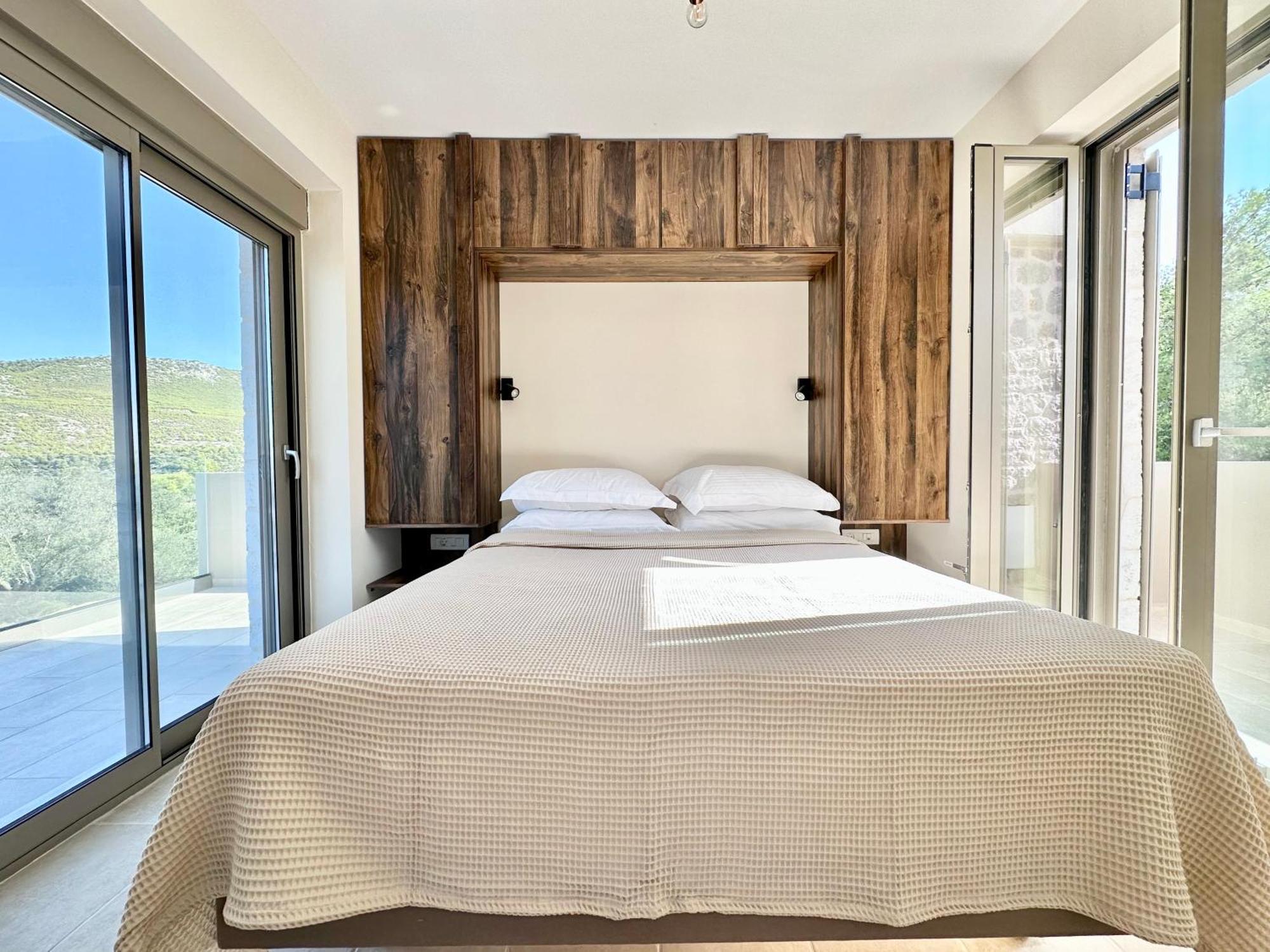 Topos Luxury Stay Heraion Loutraki  Exterior photo