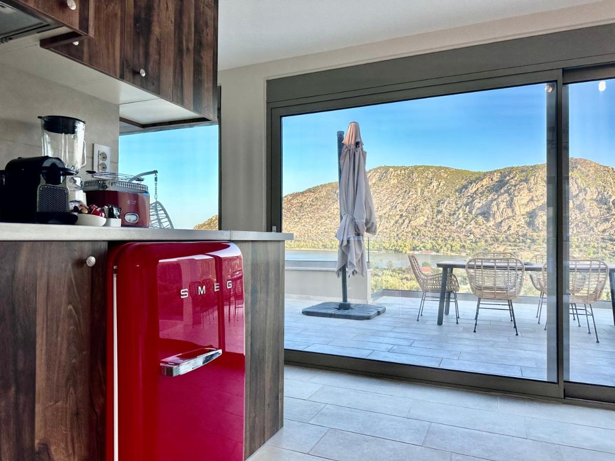 Topos Luxury Stay Heraion Loutraki  Exterior photo