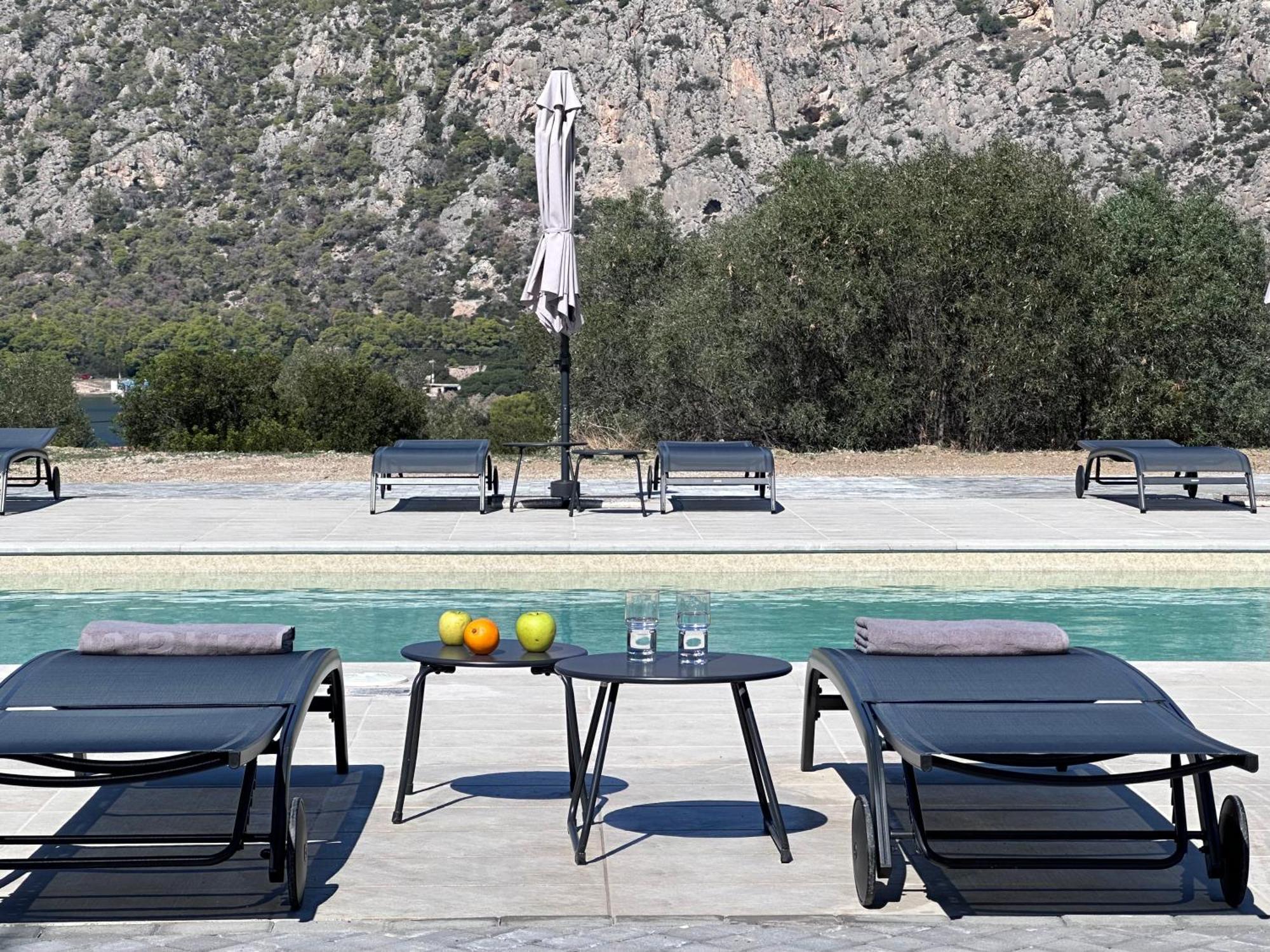 Topos Luxury Stay Heraion Loutraki  Exterior photo