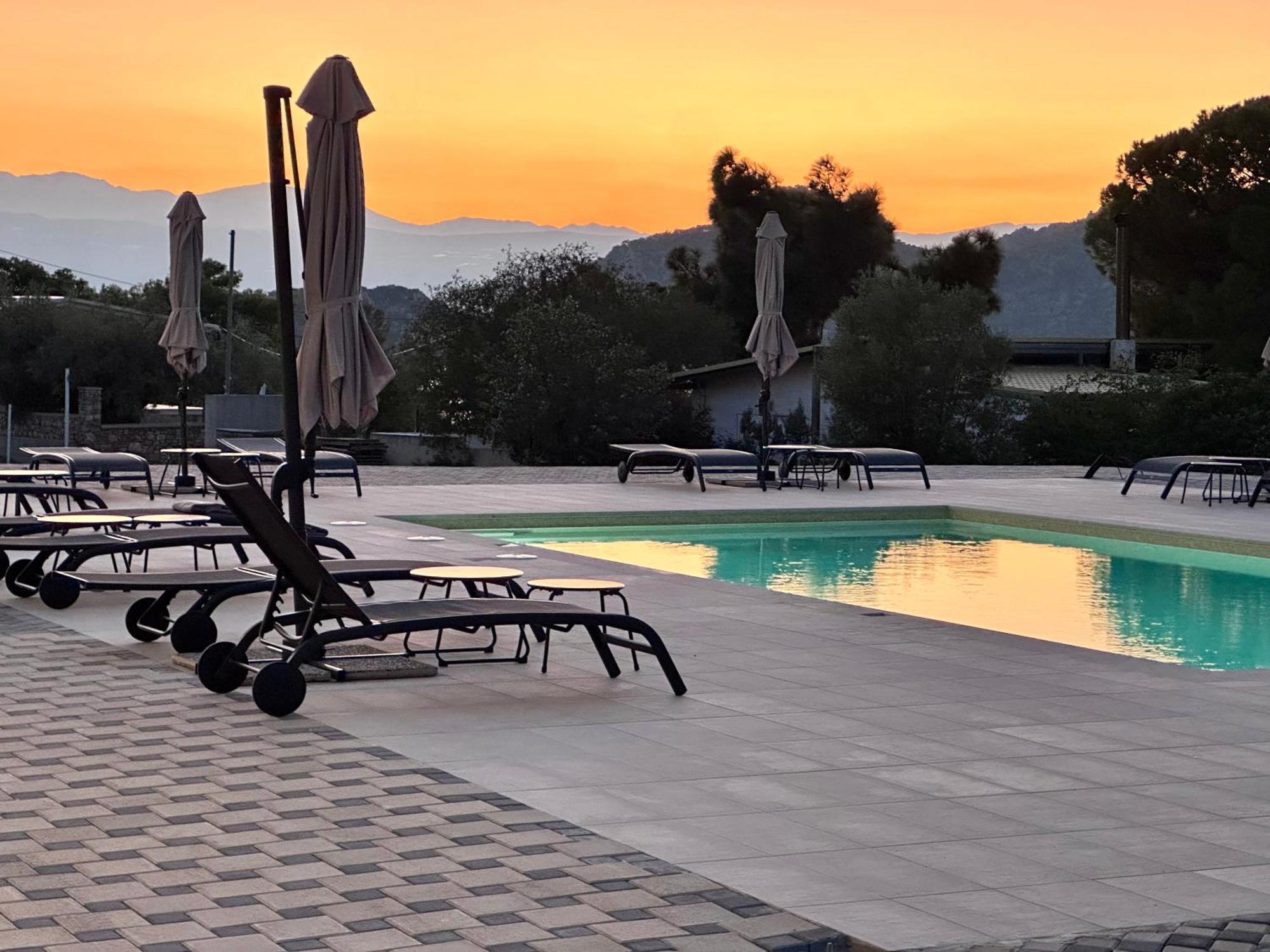 Topos Luxury Stay Heraion Loutraki  Exterior photo
