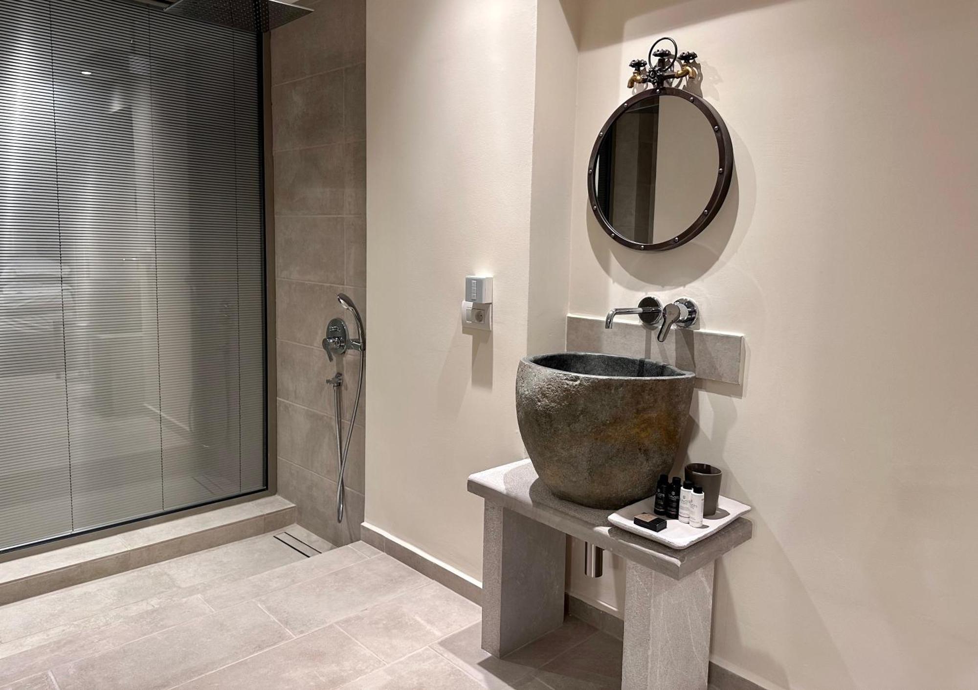 Topos Luxury Stay Heraion Loutraki  Exterior photo